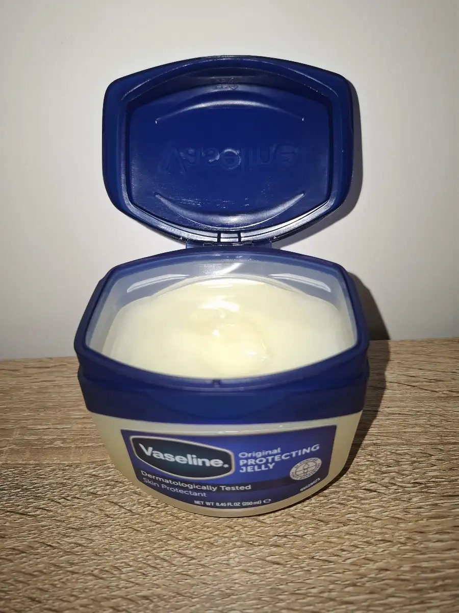 Vaseline Pure Protecting Jelly - Original 250ml
